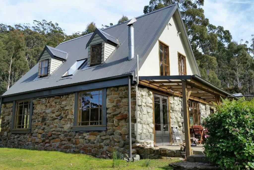 The Stone Cottage - Bruny Island Simpsons Bay Eksteriør bilde